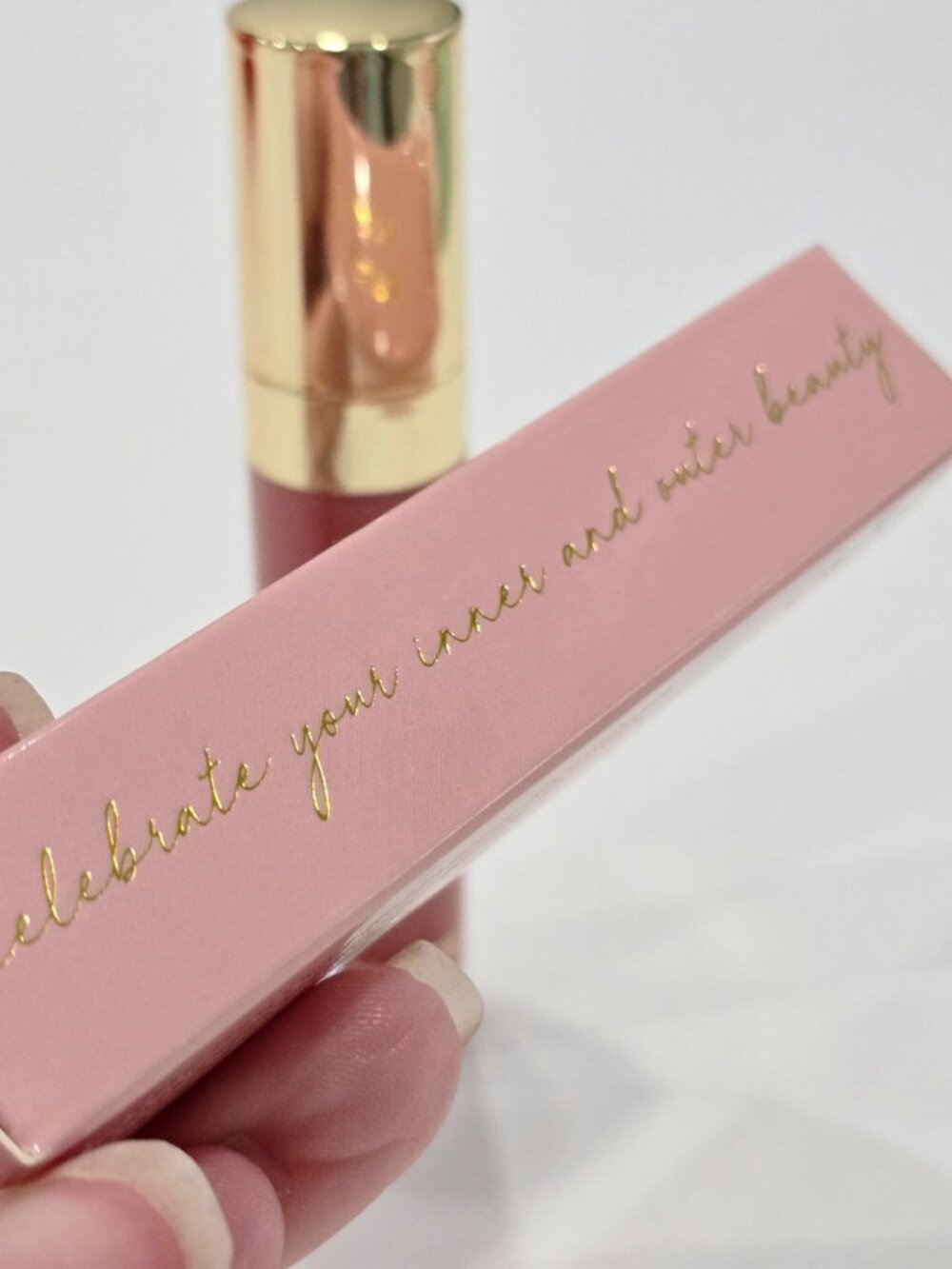 Jules Smith Beauty ✦ Liquid Lipstick Namaste All Day ✦ Mauve Pink 0.26oz NWT - Picture 6 of 10
